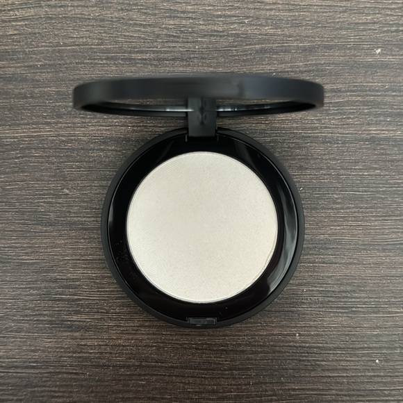 Melt Cosmetics Blushlight - Picture 4 of 4